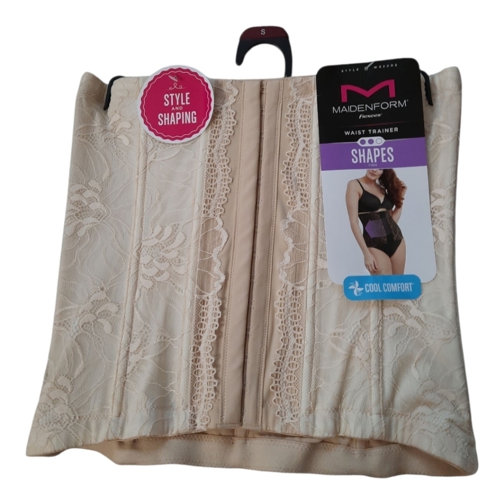 NWT Maidenform Small Lace Shapewear in Cream
